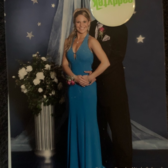 Formal/Prom Dress size 4, Caribbean Aqua, sequence & beads - Picture 1 of 8